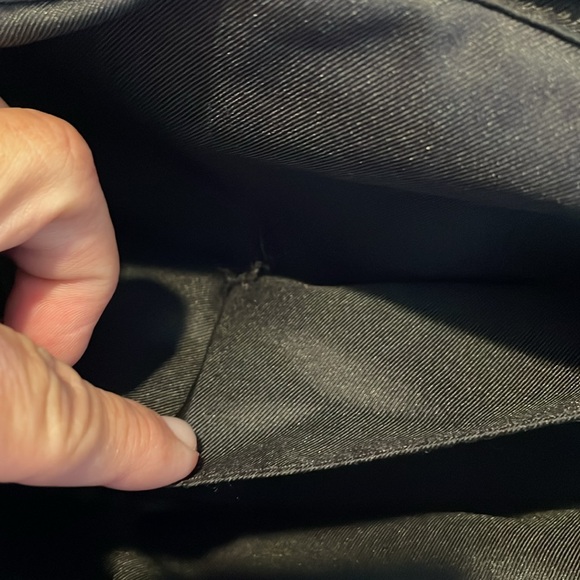 Vince Camuto Handbag with Shoulder Strap Option. - Picture 9 of 10